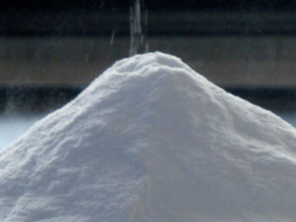 二氧化硅粉体为什么叫白炭黑？