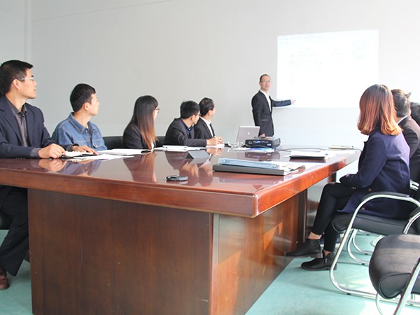 内射APP黄瓜视频成人版机电会议风采